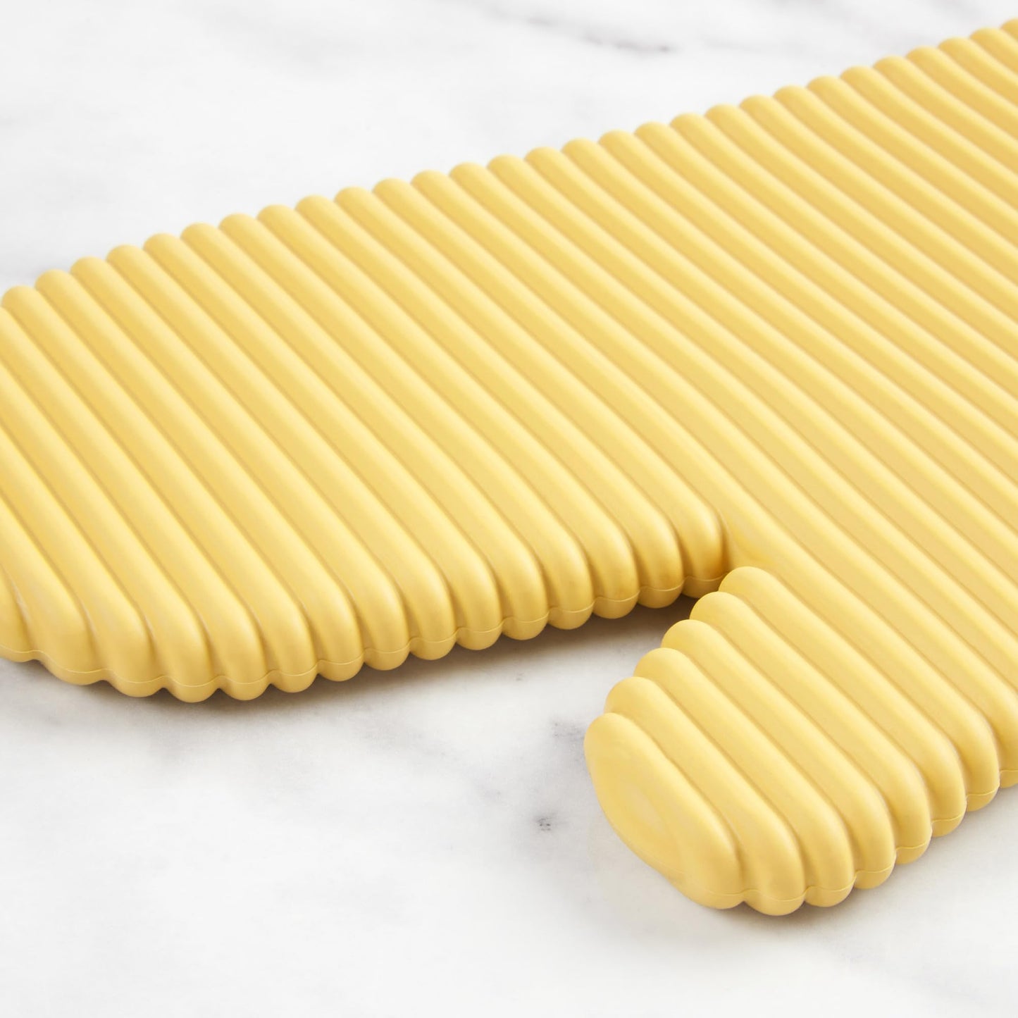 KITCHENAID Ribbed Soft Silicone Oven Mitt 2-Pack Set, 7.5"x13", Milkshake
